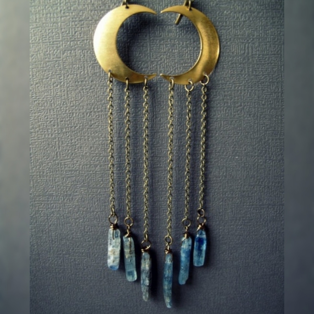 Crescent Moon Blue Dangling Raw Crystal Earrings - Picture 2 of 2